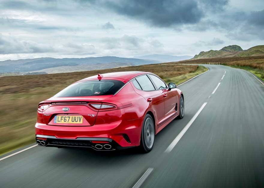 Kia Stinger 将推出小改款车型来画上句号，韩系轿跑因销量惨淡而被淘汰