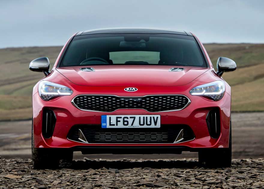 Kia Stinger 将推出小改款车型来画上句号，韩系轿跑因销量惨淡而被淘汰