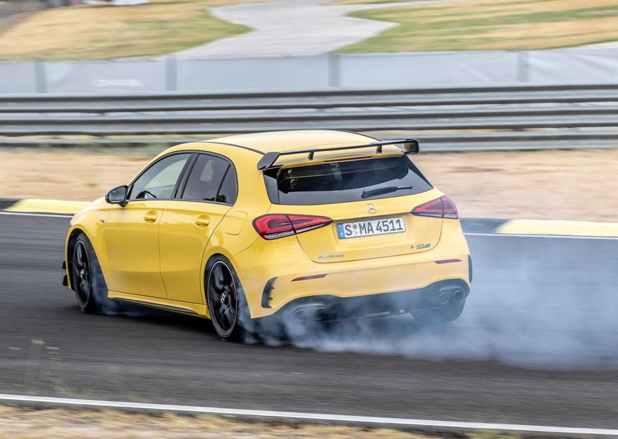 影片：2020 Mercedes-AMG A45 S VS AMG A35，相差8万令吉，差别在哪里？