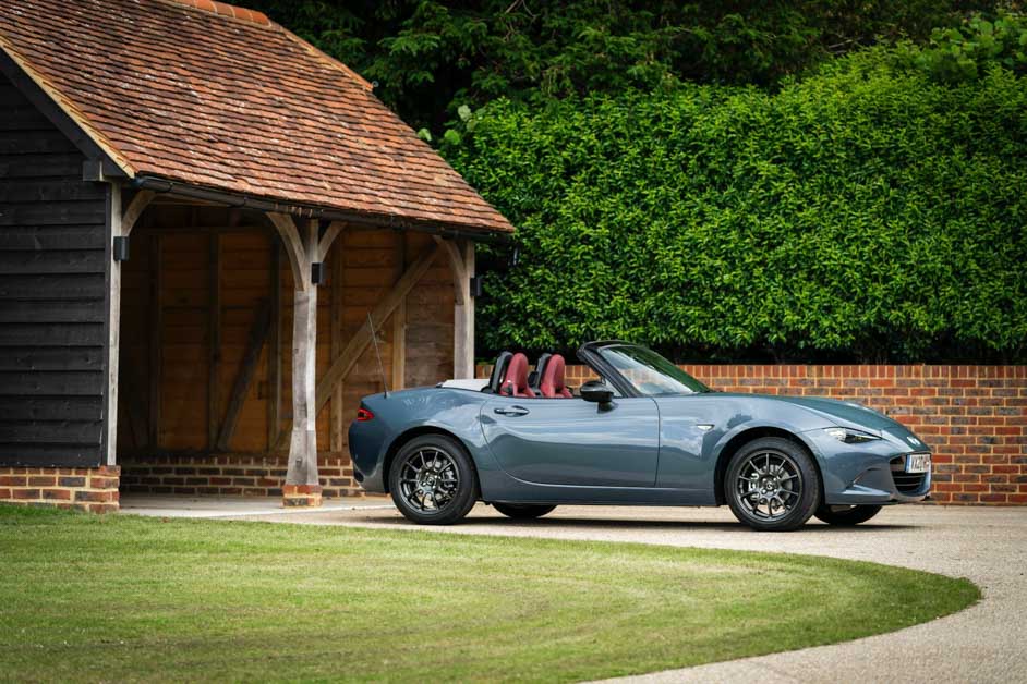 2021 Mazda MX-5 R Sport 限量登场，搭载1.5L Skyacitv-G 引擎