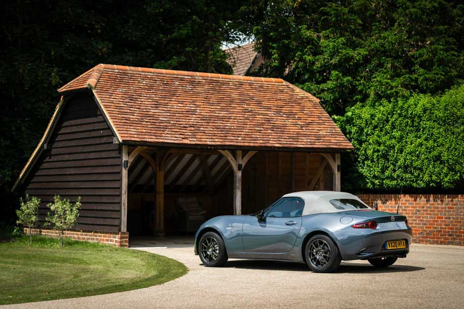 2021 Mazda MX-5 R Sport 限量登场，搭载1.5L Skyacitv-G 引擎