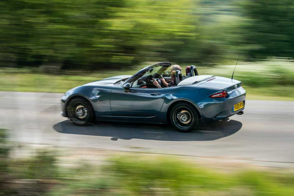 2021 Mazda MX-5 R Sport 限量登场，搭载1.5L Skyacitv-G 引擎