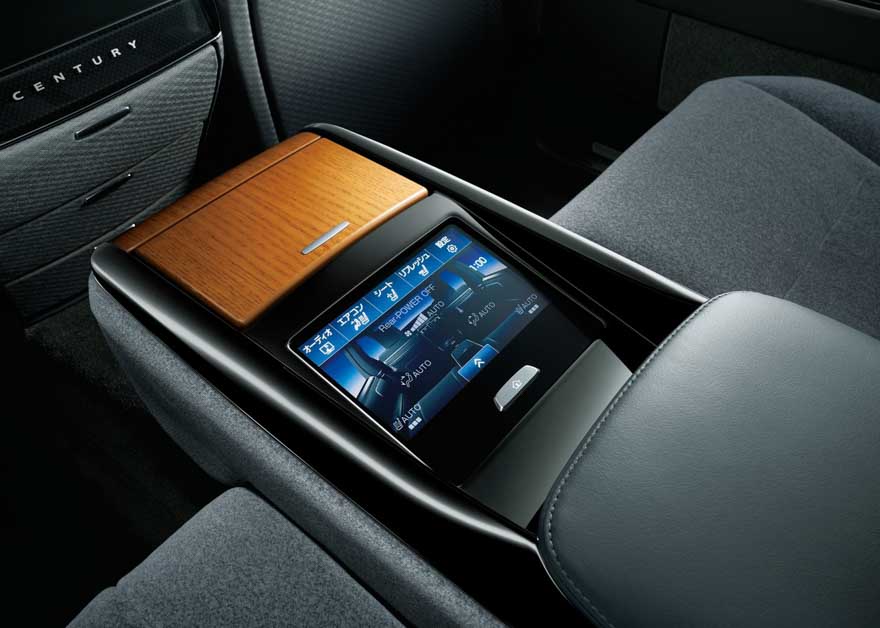 Toyota Century 登陆我国平行二手车商，开价127万令吉！