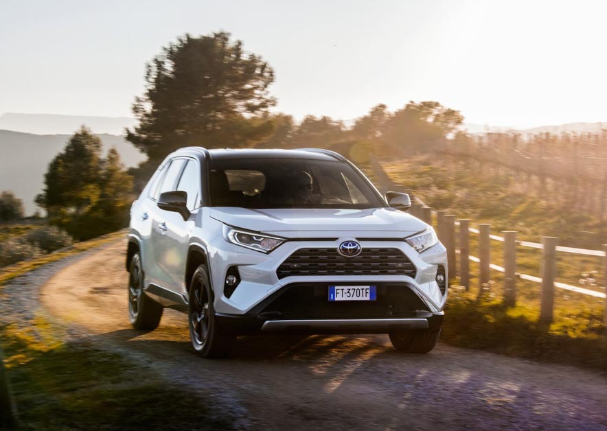 Toyota Corolla Cross 实车谍照流出,犹如小一号 RAV4!