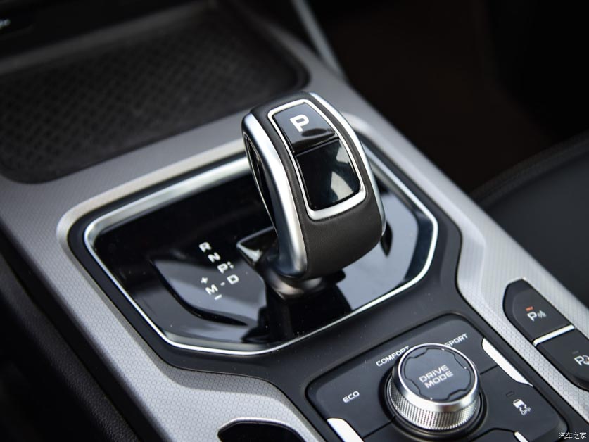 Geely 豪越旗舰 SUV 中国公开预定,预售价才RM65,550!