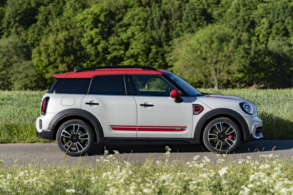 2021 MINI Countryman JCW 发布，306PS，5.1秒破百的 Crossover