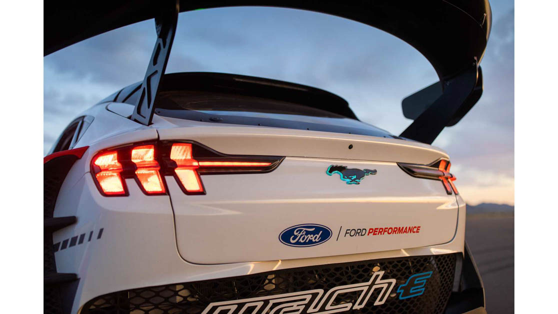 1,400Hp 的野马！Ford Mustang Mach-E 1400，一辆拥有7具电动马达的野马