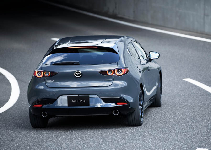Mazda 3 2.5 Turbo 的对手有谁？而它是不是真的那么强？