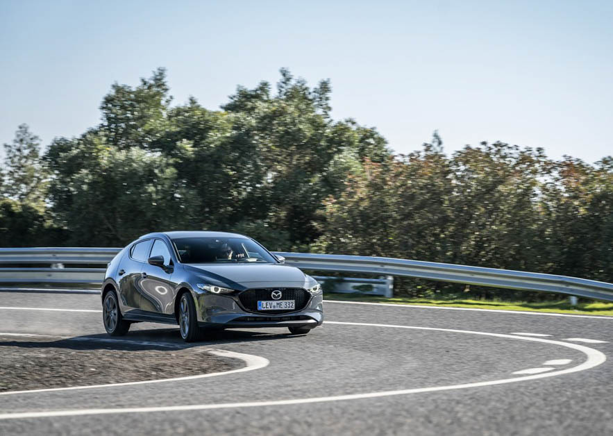 Mazda 3 2.5 Turbo 的对手有谁？而它是不是真的那么强？