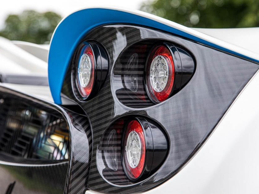 全马首台！Pagani Huayra Roadster 登陆我国平行二手车商