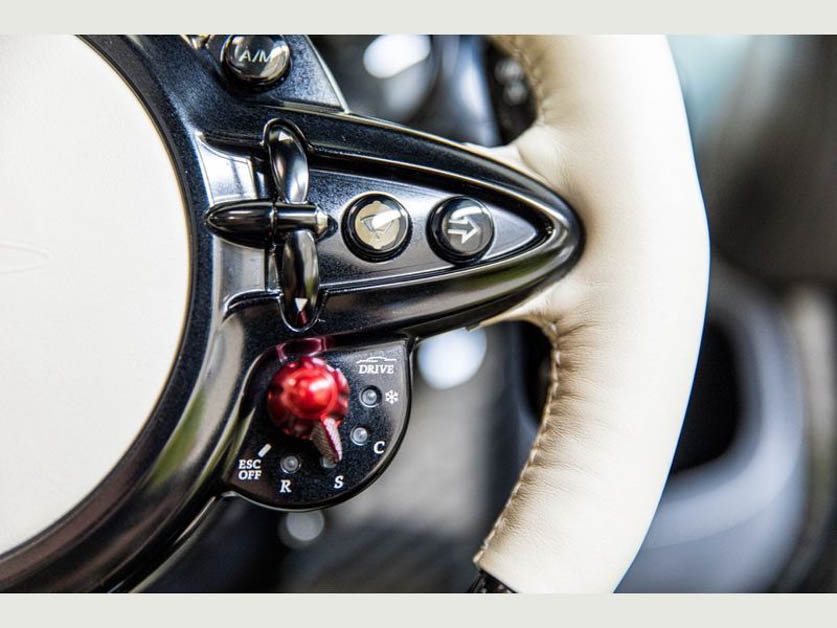 全马首台！Pagani Huayra Roadster 登陆我国平行二手车商