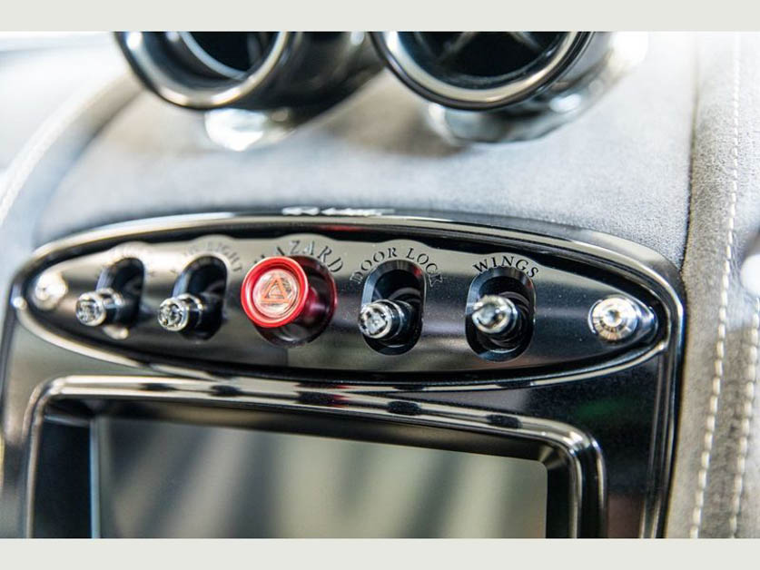 全马首台！Pagani Huayra Roadster 登陆我国平行二手车商