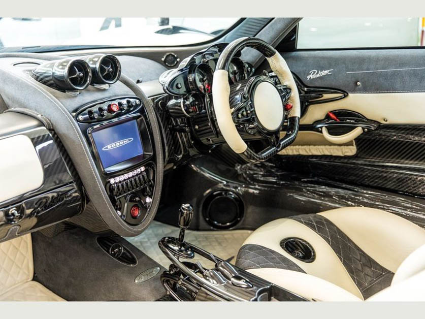 全马首台！Pagani Huayra Roadster 登陆我国平行二手车商