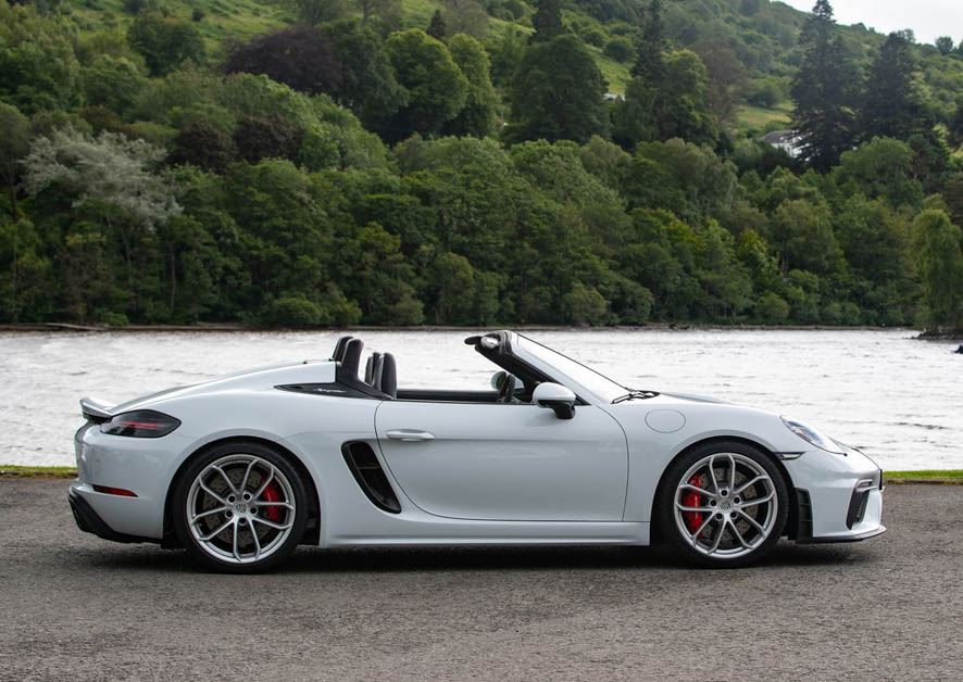 2020 Porsche Cayman GT4 & 718 Spyder 登陆我国，售价由 RM970,000 起跳！