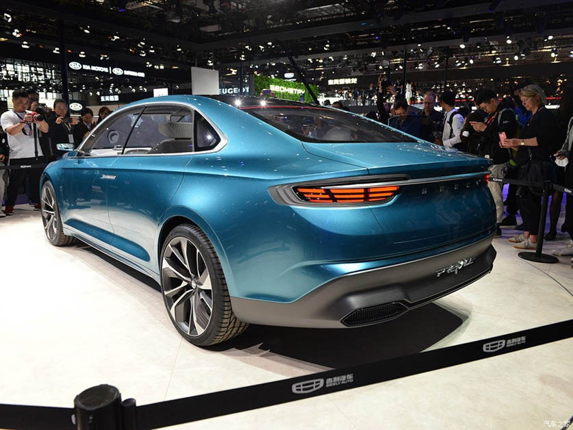 吉利全新轿车 PreFace 预告图释出，搭载2.0L 涡轮增压引擎