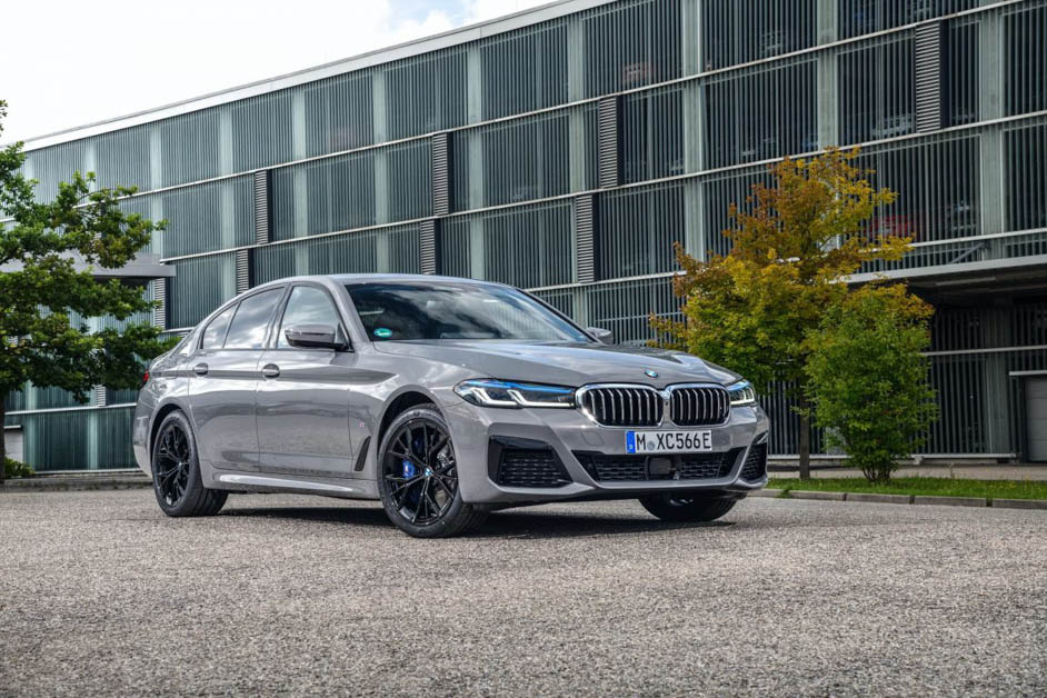 2021 BMW 545e xDrive 发布在即，拥有394PS/600Nm，4.7秒破百！