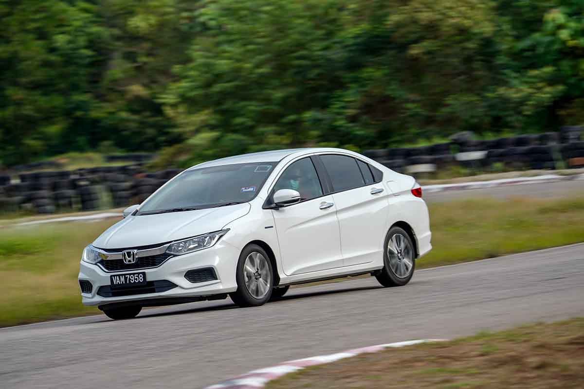 Honda City RS VS Honda City i-DCD ，差别在哪里？