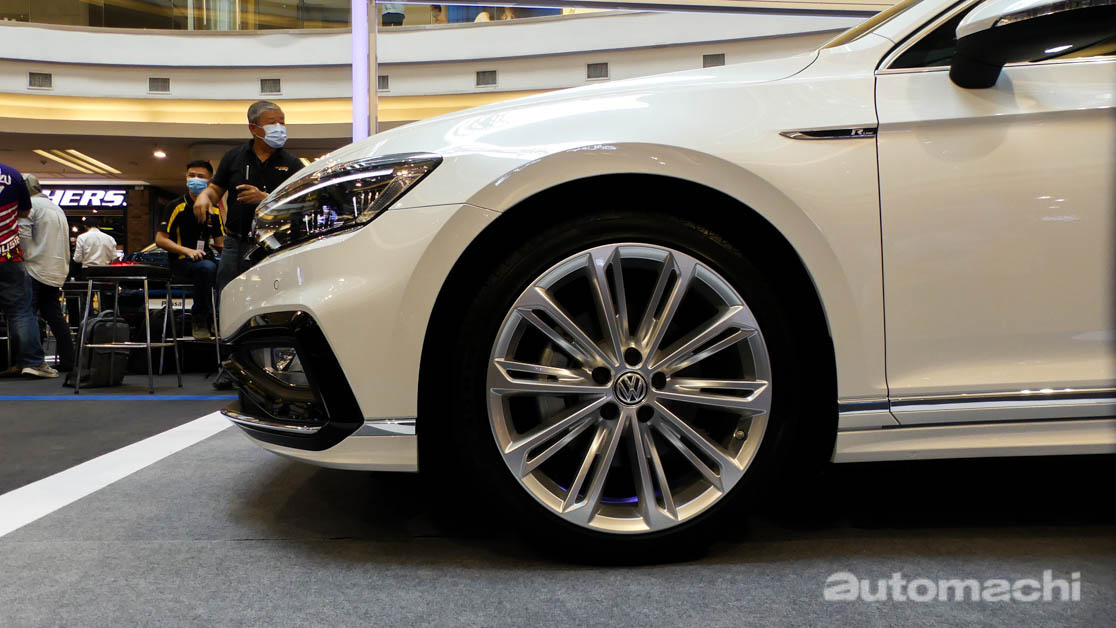 2020 Volkswagen Passat R-Line