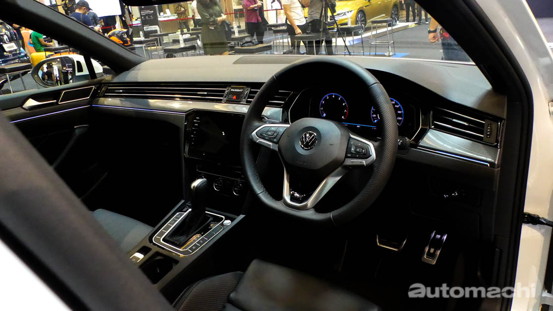 2020 Volkswagen Passat R-Line
