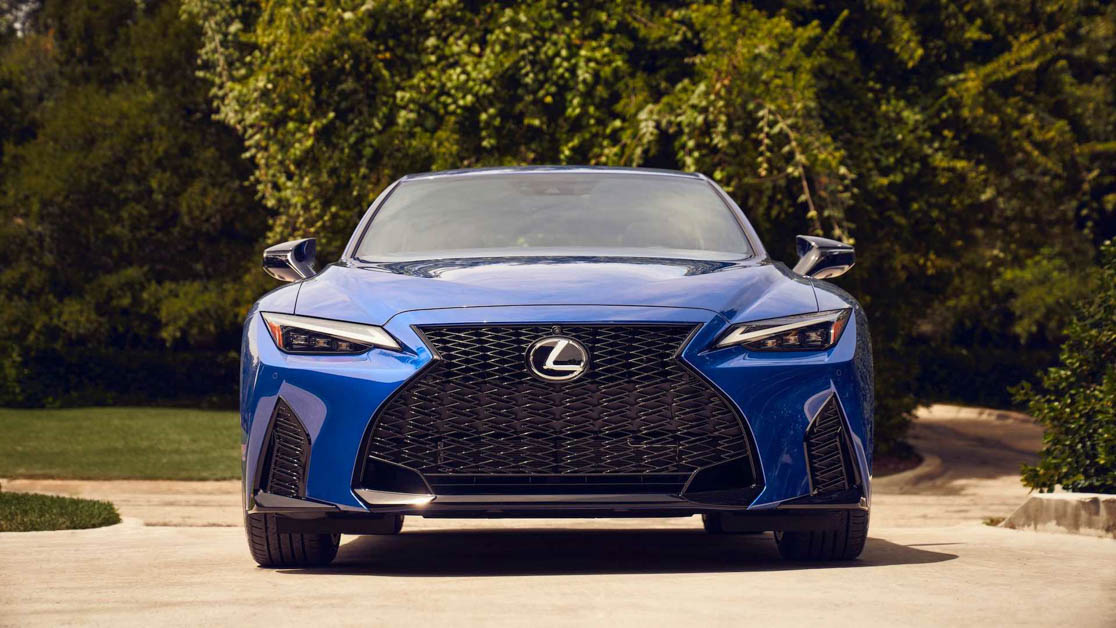 2021 Lexus IS