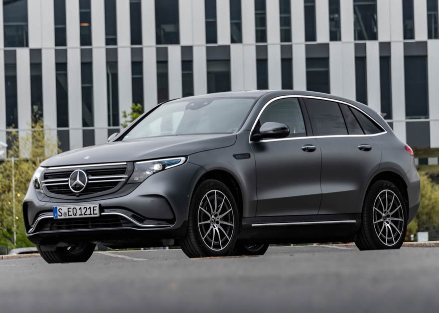 Aston Martin & Merceds-Benz 