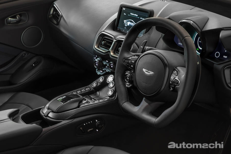 Aston Martin Vantage Dark Knight Edition