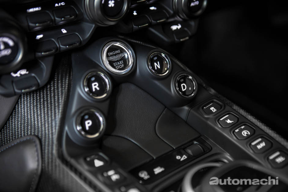 Aston Martin Vantage Dark Knight Edition