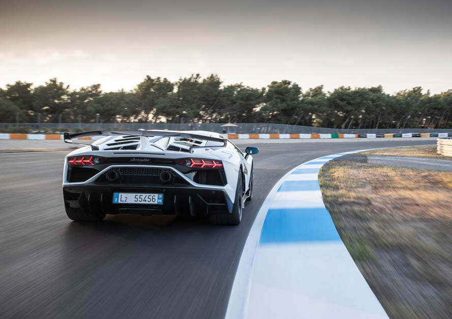 Lamborghini Aventador Hybrid