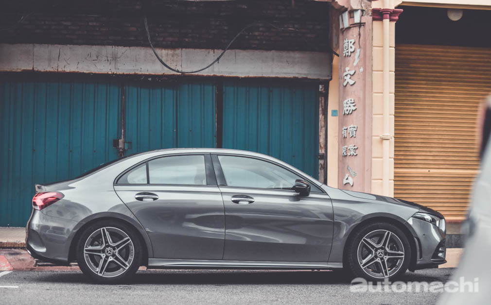 Mercedes-Benz A250 Sedan