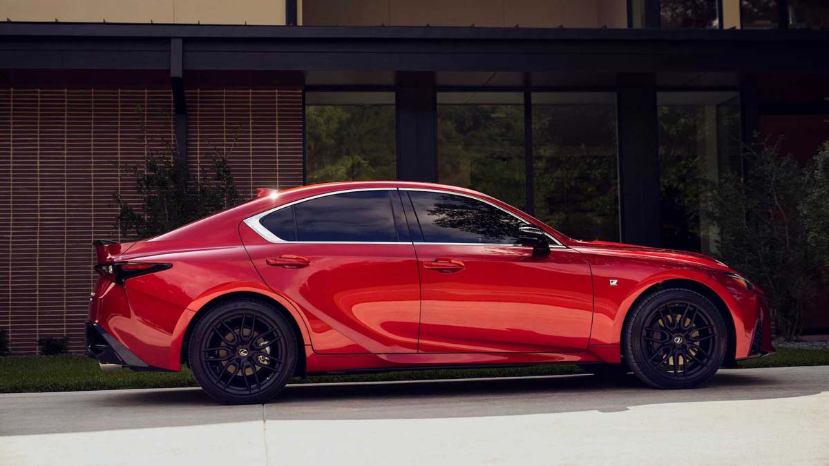2021 Lexus IS 美国销量大涨128.3%！