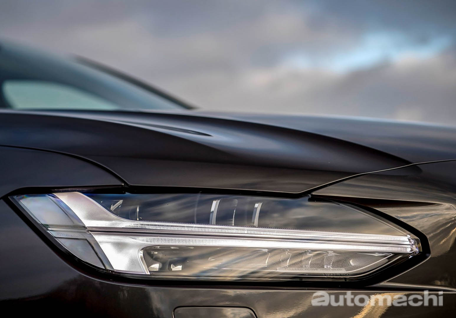 2021 Volvo S90 预告释出,将在我国发布!