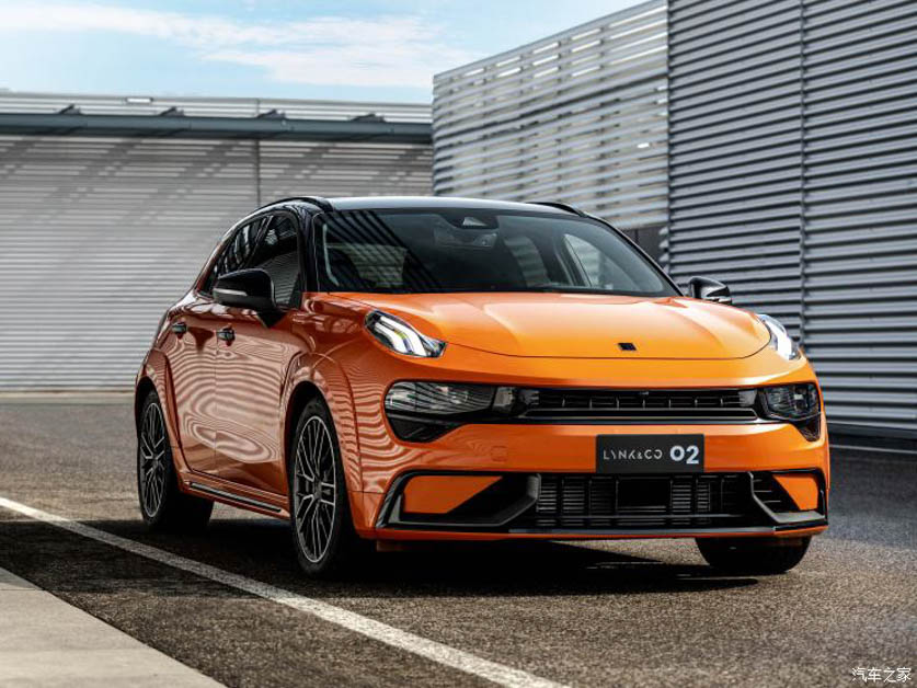 Lynk&Co 02 Hatchback 实车现身，254Hp+350Nm 的中国小钢炮！