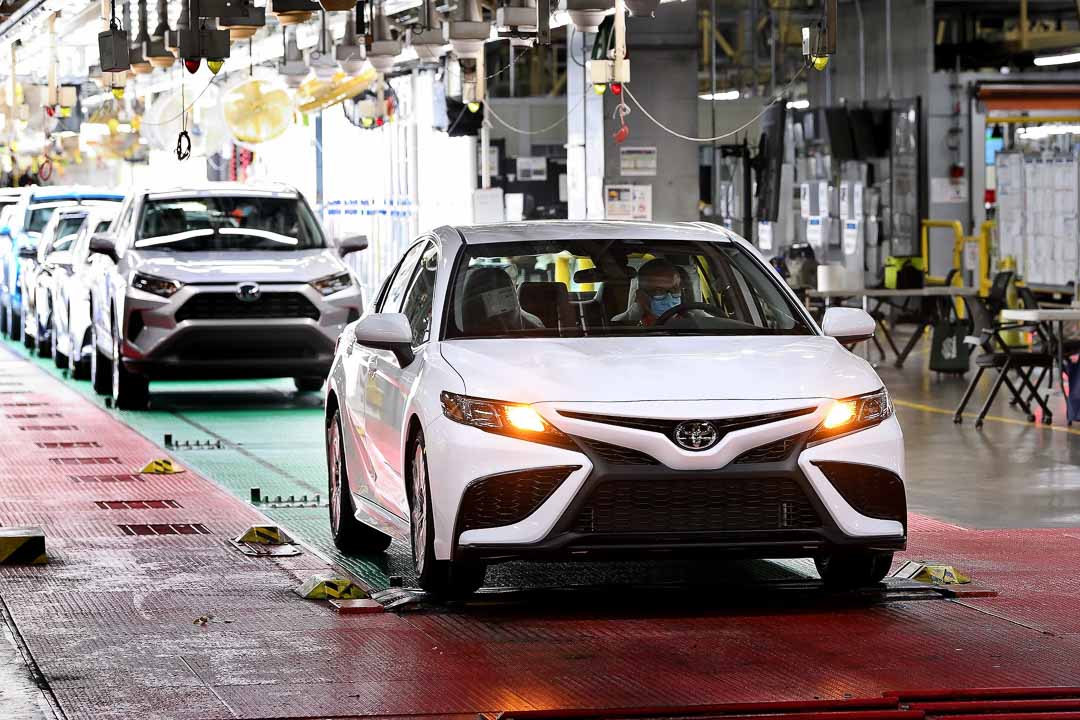 世上最畅销的D-Segment之一， Toyota Camry 北美累计产量达到1,000万台！