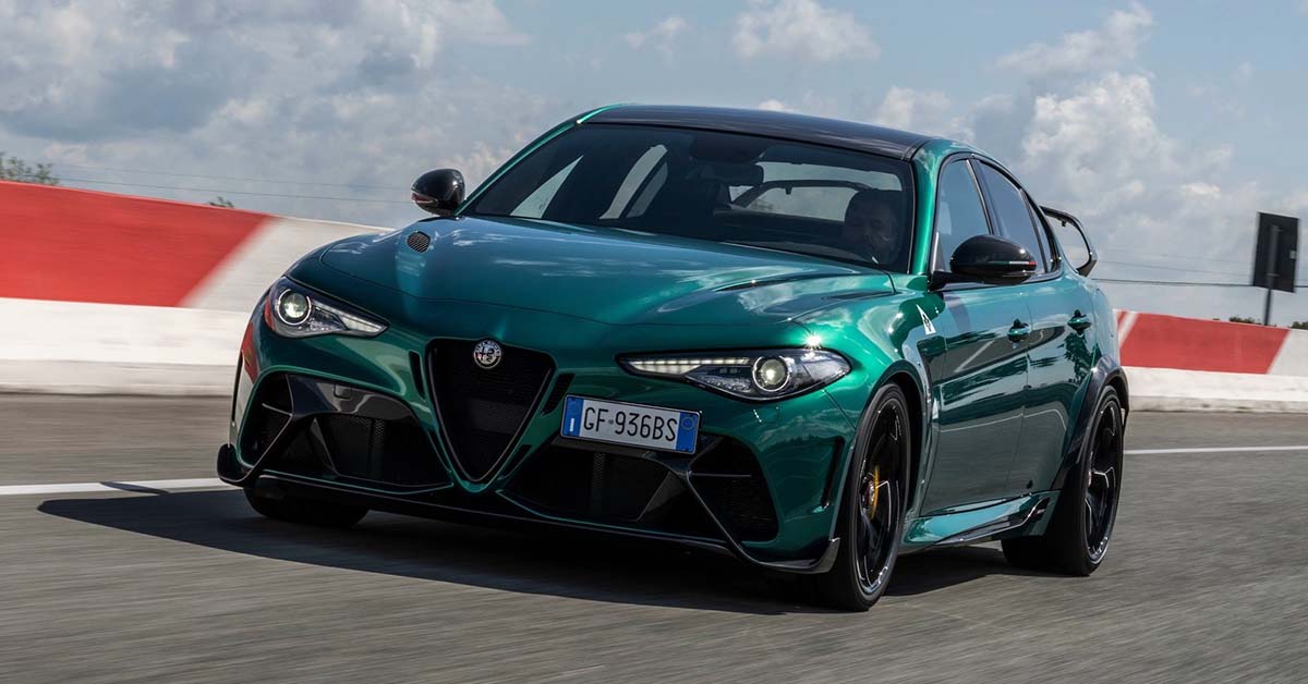 Alfa Romeo ：我们卖车，不是卖有轮子的 iPad ！