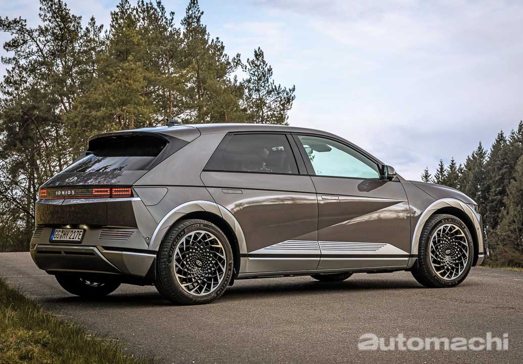 Hyundai Ioniq 5 现身大马，柔佛苏丹陛下率先试驾？