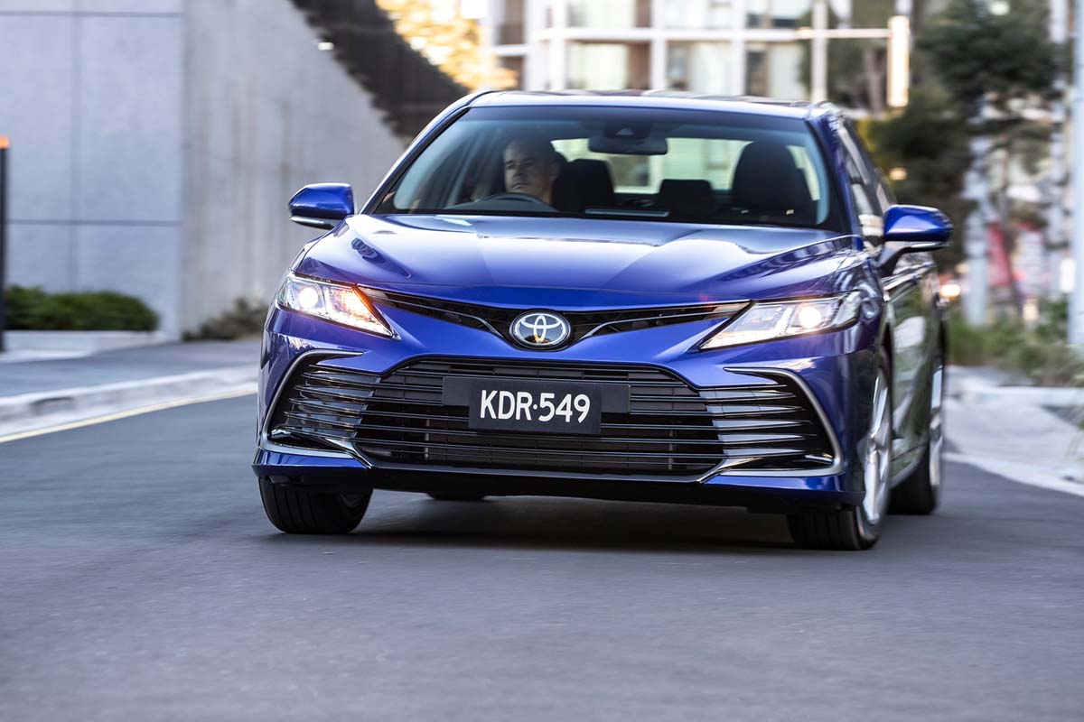 Toyota Camry 小改款大马上市时间曝光，延续 CBU 方式贩售