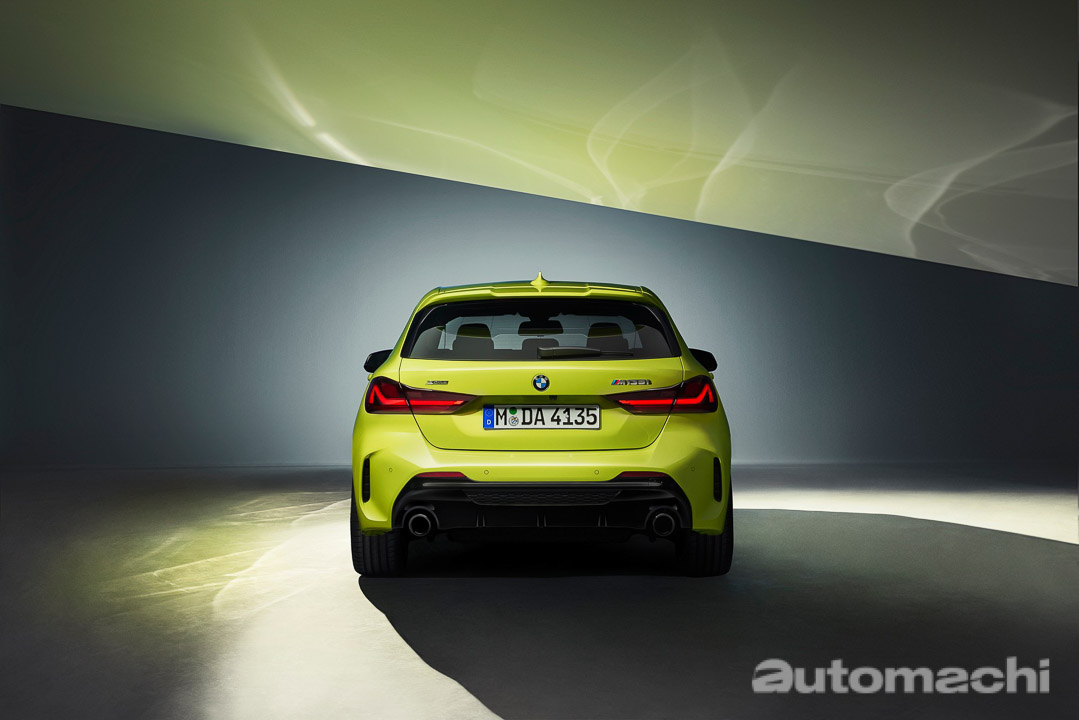 2022 BMW M135i xDrive 小钢炮!全轮驱动加上更好的悬挂,让过弯更快速、操控更有趣!