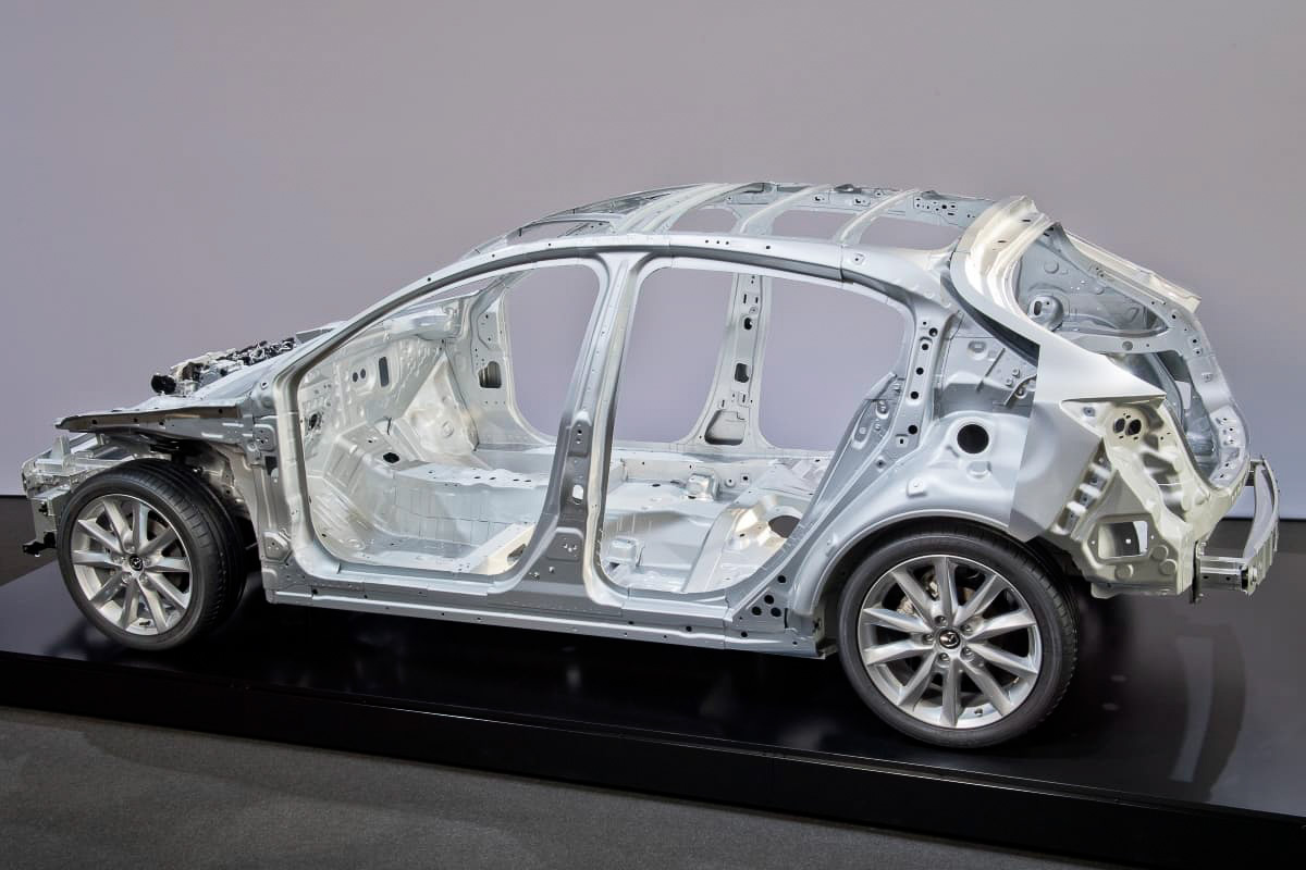 2022 Mazda CX-50 消息：11月15发表、预计采用涡轮增压引擎！