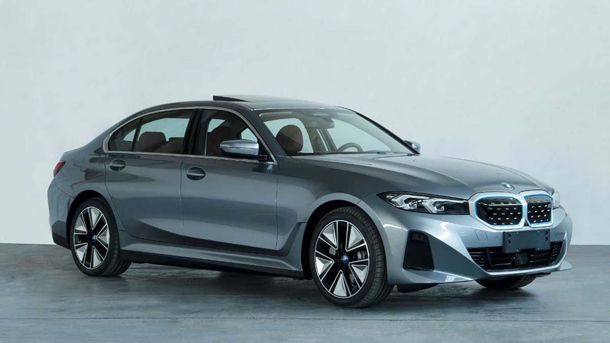 22 Bmw 3 Series 现身 全新头灯组设计 提供纯电动选项 Automachi Com
