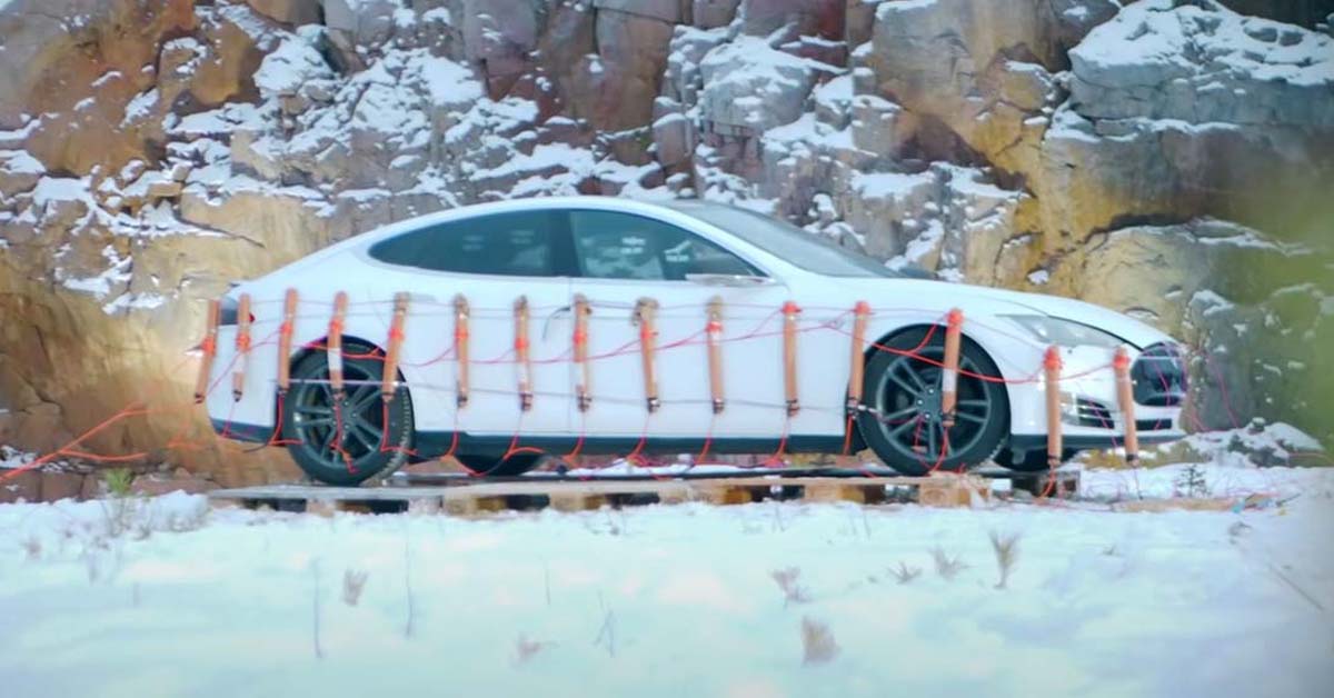 Tesla Model S 换电池需要RM 95,167？芬兰车主直接把车子炸掉！