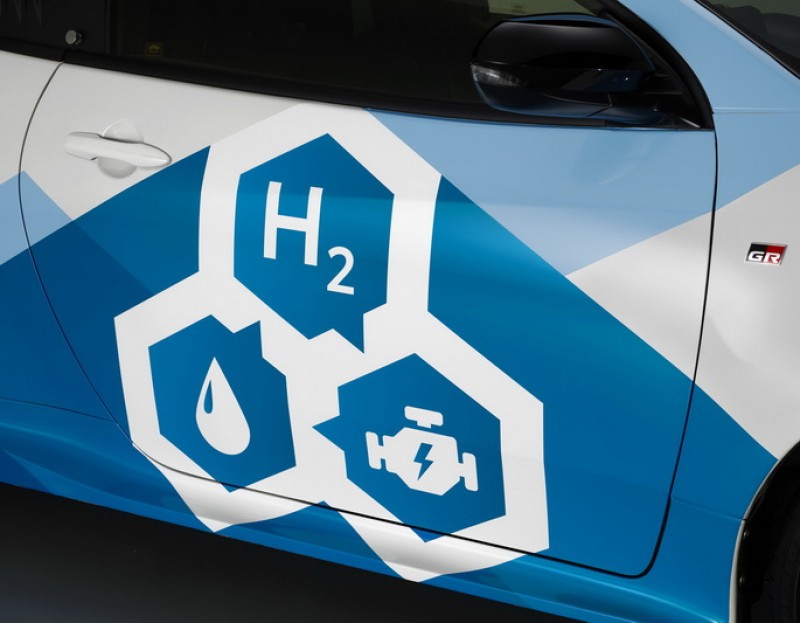 Toyota 全新黑科技正式发表：氢燃料汽油无缝切换、可实现更低排放表现！