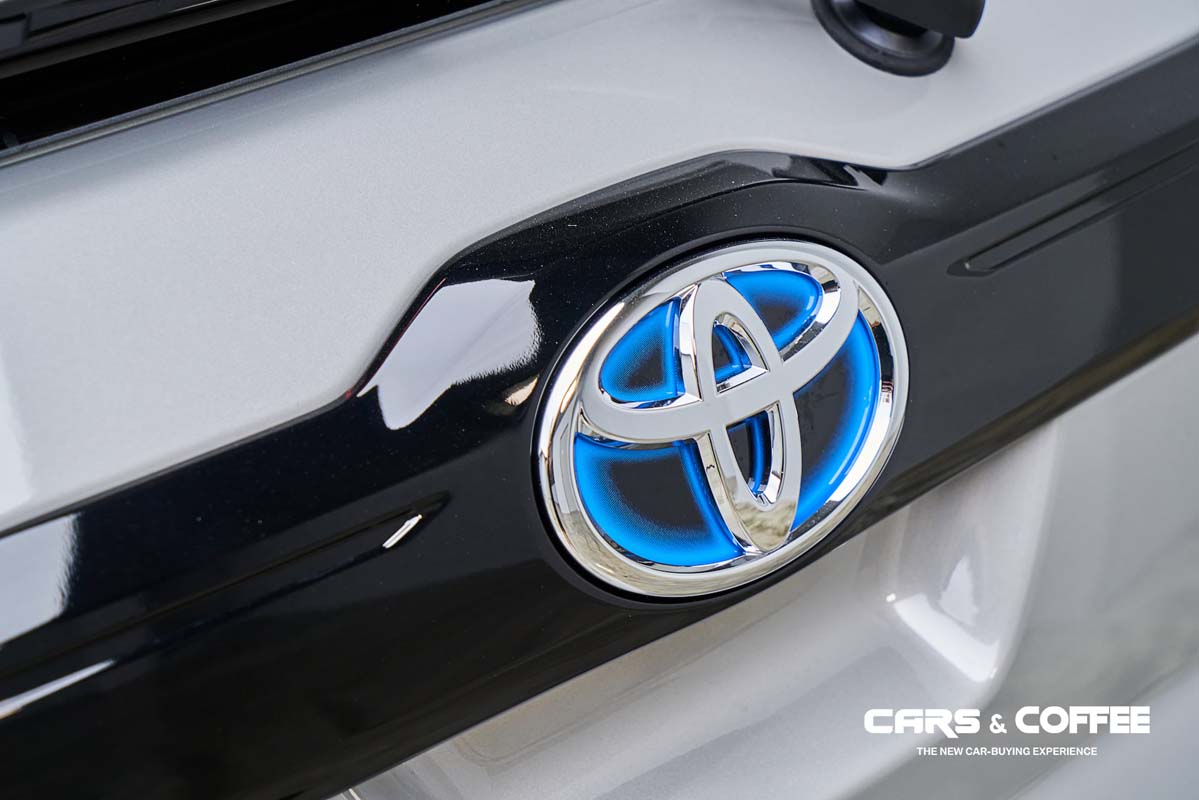 Toyota Raize Hybrid 平行进口登陆新加坡，1.2L Hybrid，106 Hp + 170 Nm，1L 汽油能行驶 28 km！