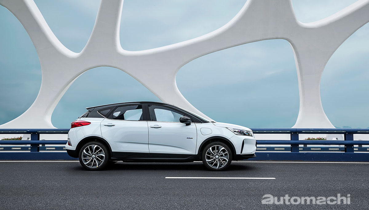 Proton 的第一款 EV? Geely Emgrand GSe 现身马来西亚！