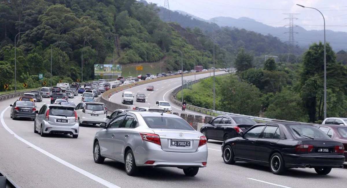 Electric Vehicle 在我国长途驾驶回乡没有问题，车主普遍大赞出行体验很好！