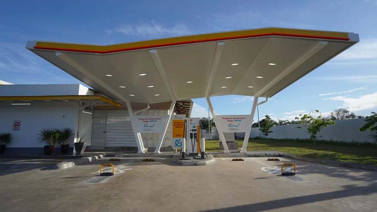 Electric Vehicle 在我国长途驾驶回乡没有问题，车主普遍大赞出行体验很好！