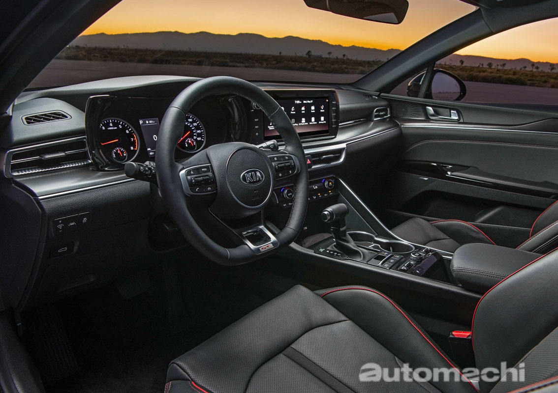 传闻： Kia K5 将推出右驾版本、并且会引进我国市场！