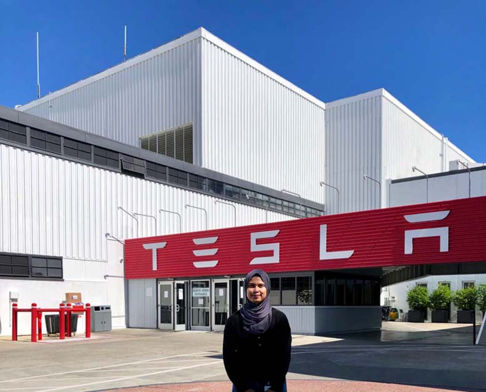 Tesla 团队出现大马人:任职 robotics instructor 部门、马来西亚汽车人才再一次输出!
