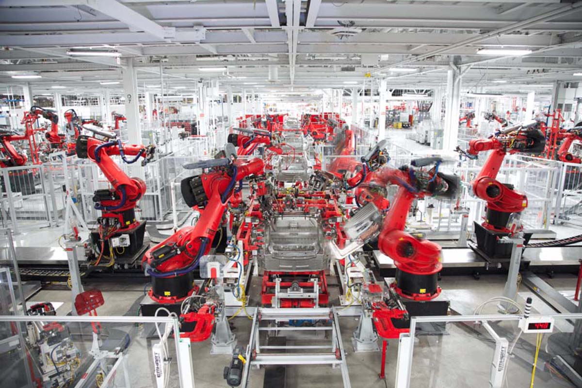 Tesla 团队出现大马人：任职 robotics instructor 部门、马来西亚汽车人才再一次输出！