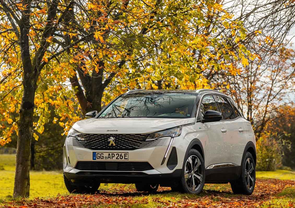 Peugeot 3008 大改款渲染图曝光，全新设计风格，外观更前卫，或 2023 发布！