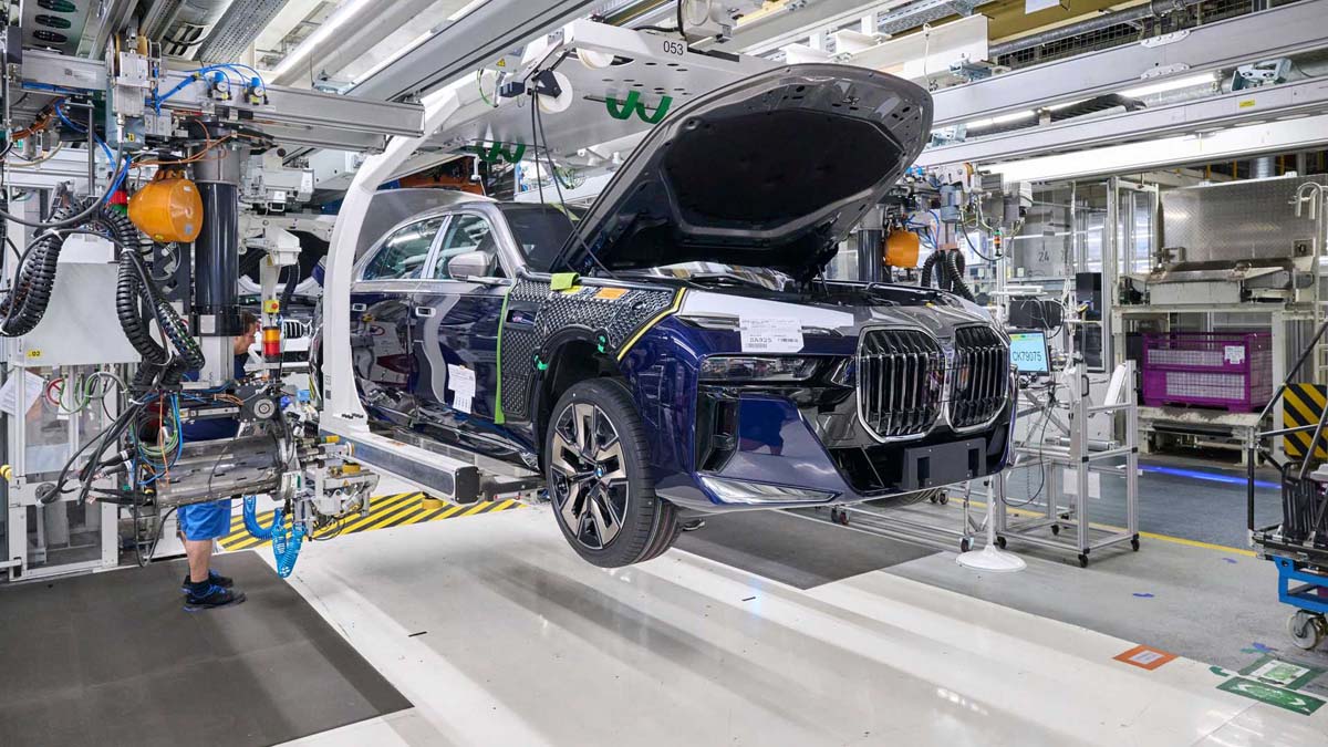 2023 BMW 7-Series 正式投产：新一代旗舰房车或将于明年登陆我国，未来会有机会继续在我国 CKD？
